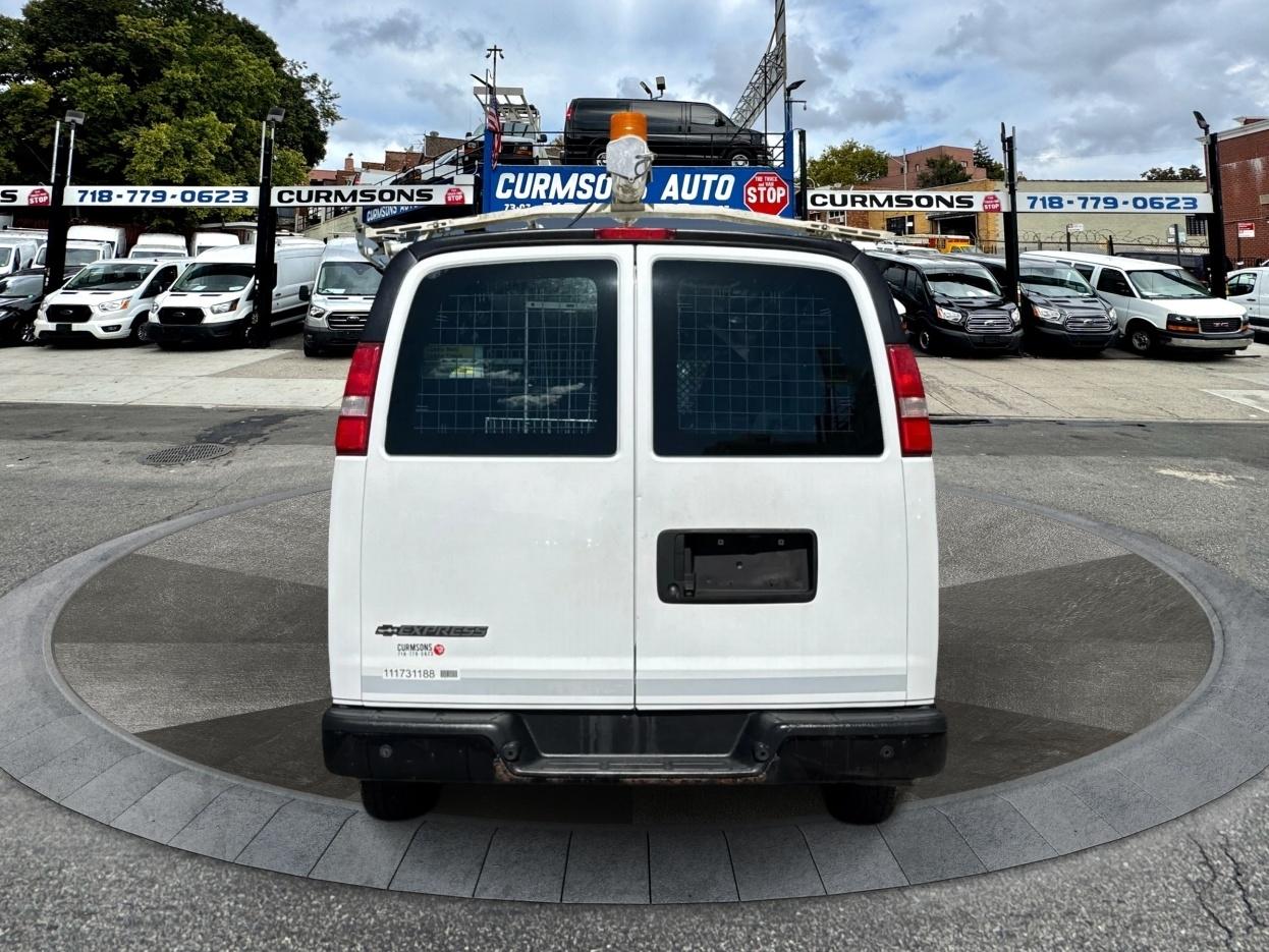 Chevrolet Express Cargo Van RWD 2500 135" 2017