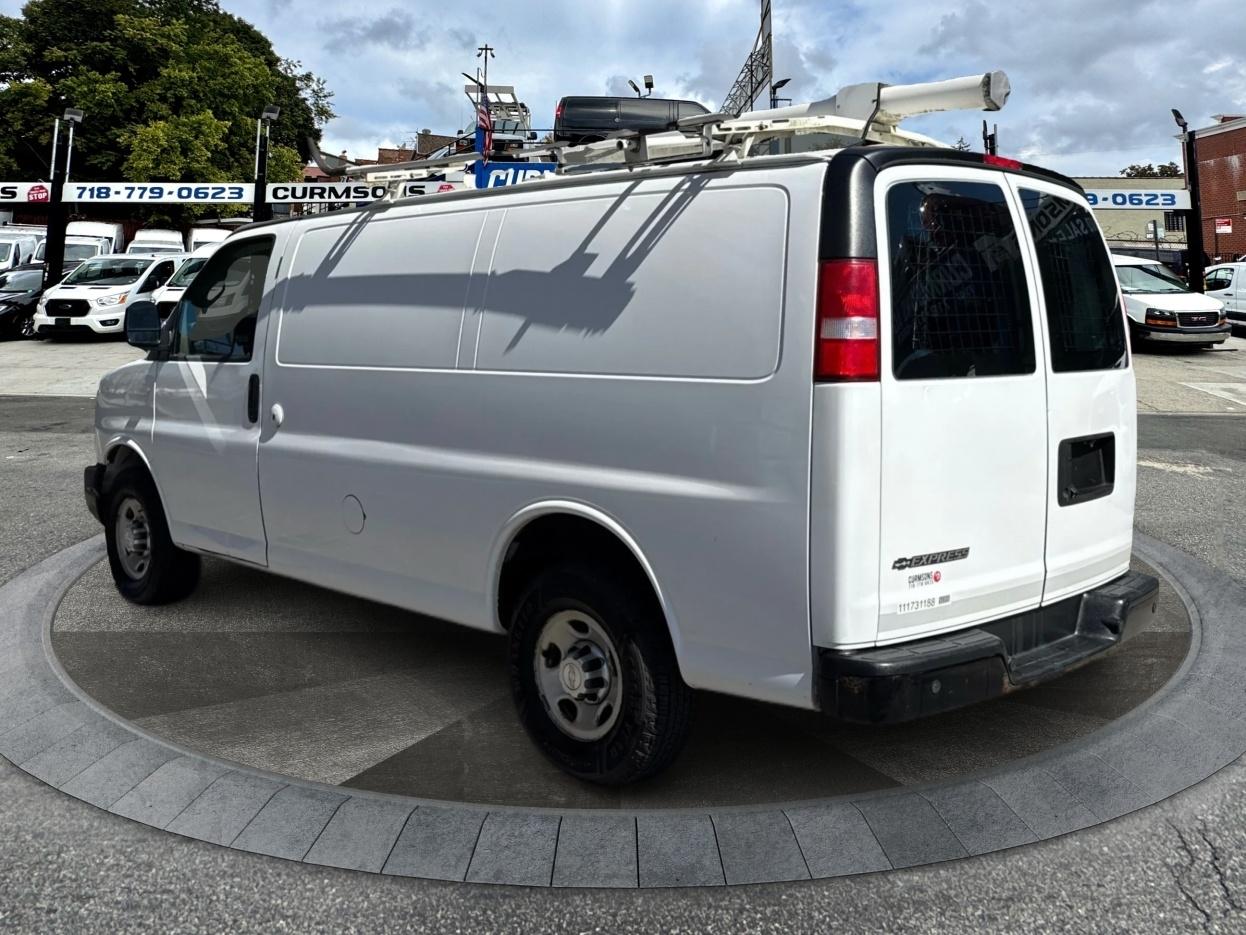 Chevrolet Express Cargo Van RWD 2500 135" 2017