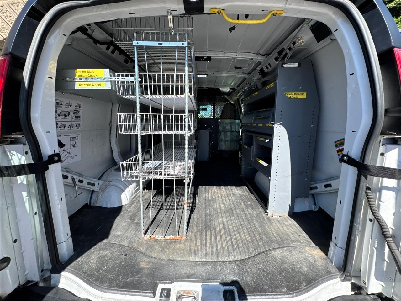 Chevrolet Express Cargo Van RWD 2500 135" 2017