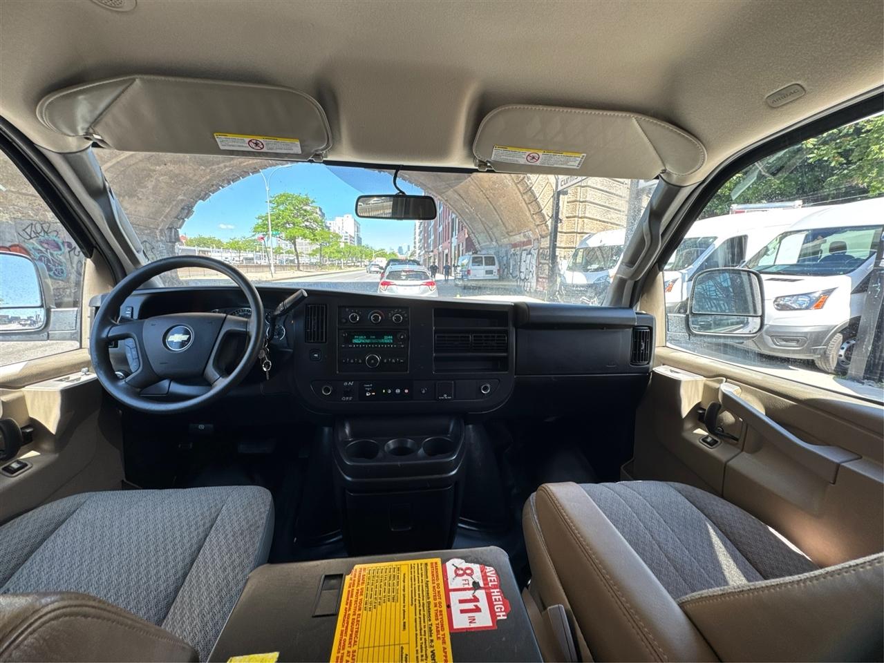 Chevrolet Express Cargo Van RWD 2500 135" 2017