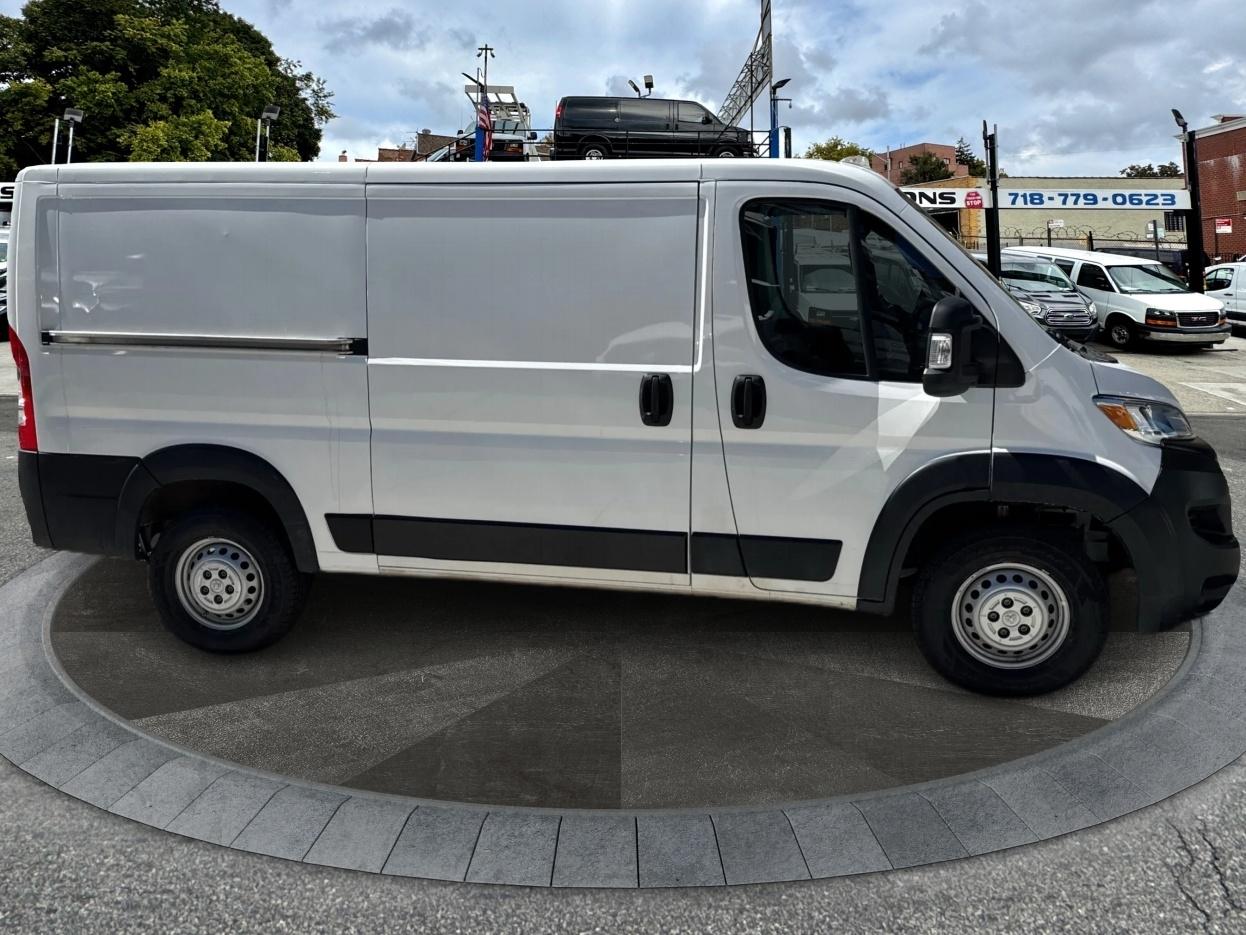 RAM ProMaster Cargo Van Tradesman 2500 Low Roof 136" WB w/Pass Seat 2025