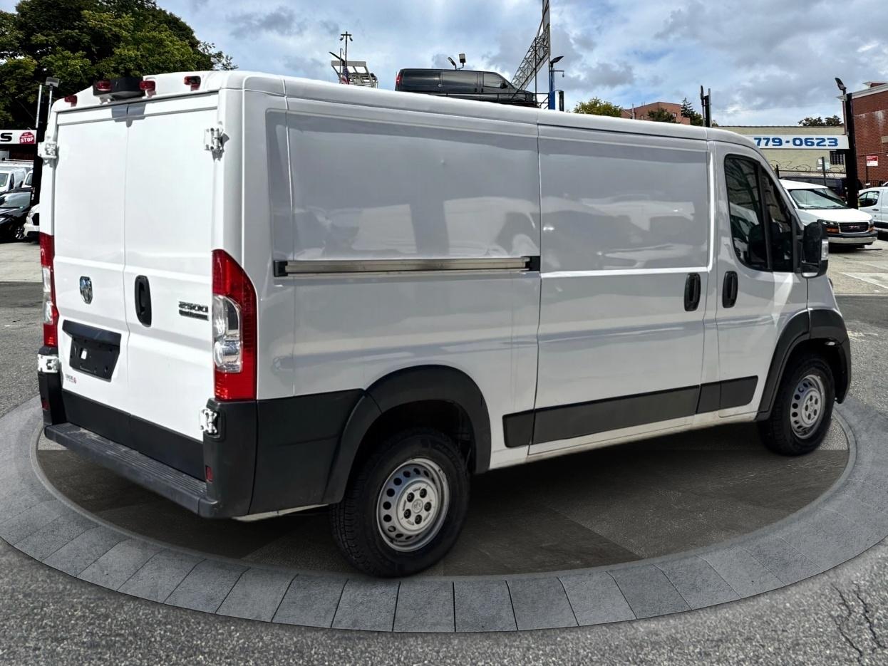 RAM ProMaster Cargo Van Tradesman 2500 Low Roof 136" WB w/Pass Seat 2025