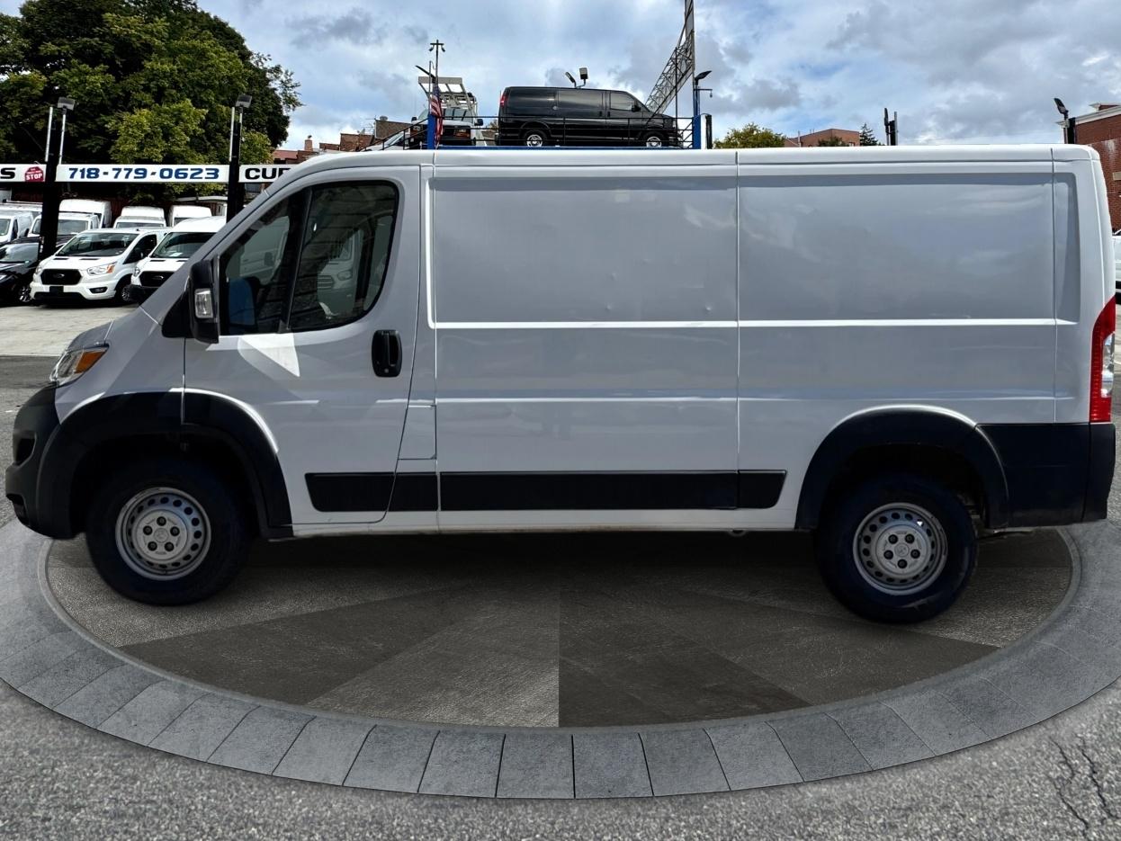RAM ProMaster Cargo Van Tradesman 2500 Low Roof 136" WB w/Pass Seat 2025
