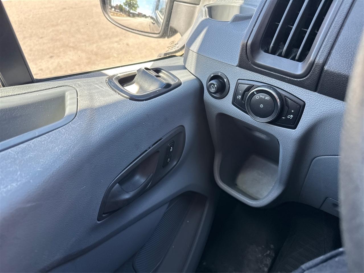 Ford Transit Wagon T-350 148" Low Roof XL Swing-Out RH Dr 2016
