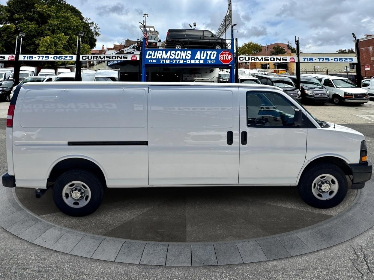 Chevrolet Express Cargo Van RWD 2500 155" 2023