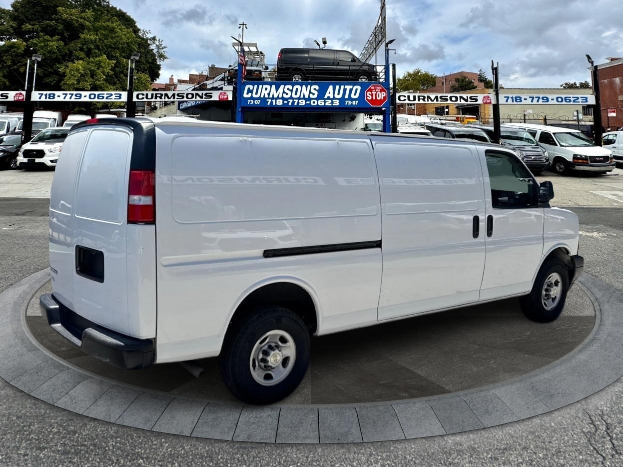 Chevrolet Express Cargo Van RWD 2500 155" 2023