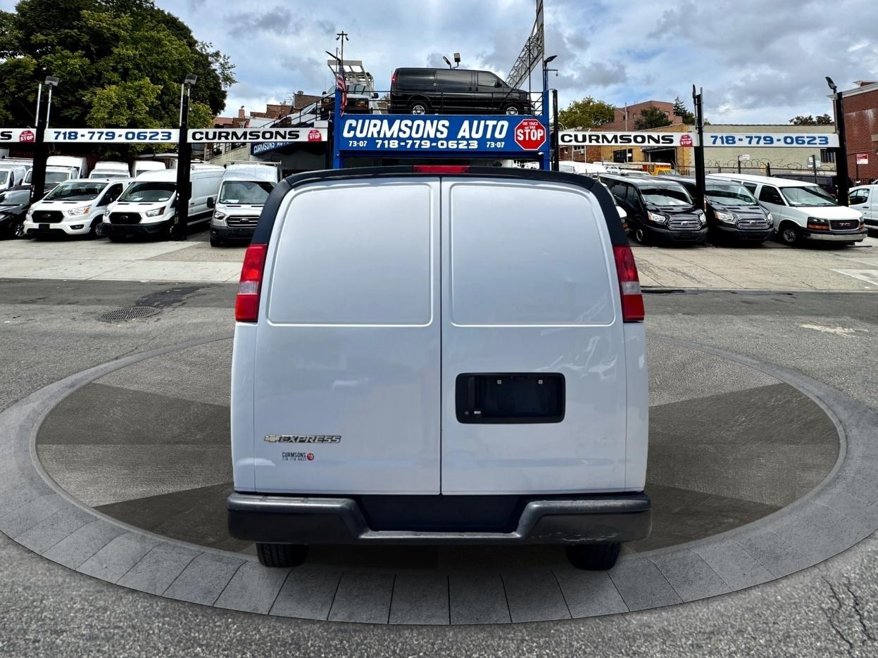 Chevrolet Express Cargo Van RWD 2500 155" 2023