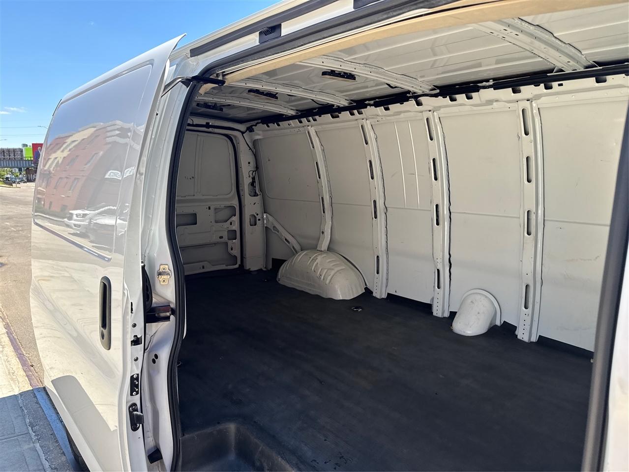 Chevrolet Express Cargo Van RWD 2500 155" 2023