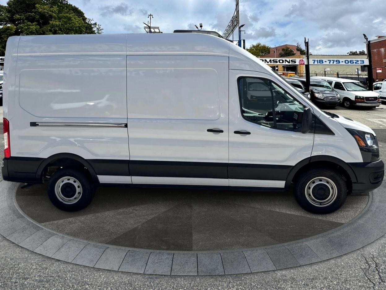 Ford Transit Cargo Van T-250 148" Hi Rf 9070 GVWR RWD 2021