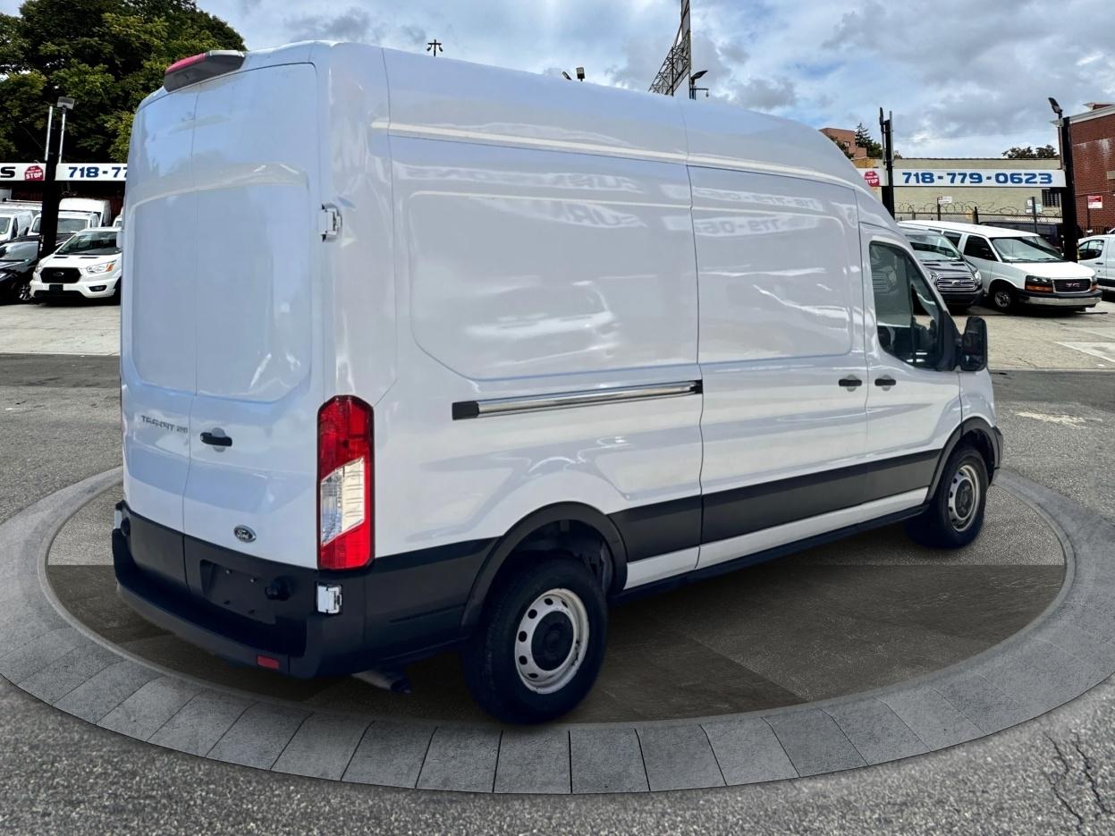 Ford Transit Cargo Van T-250 148" Hi Rf 9070 GVWR RWD 2021