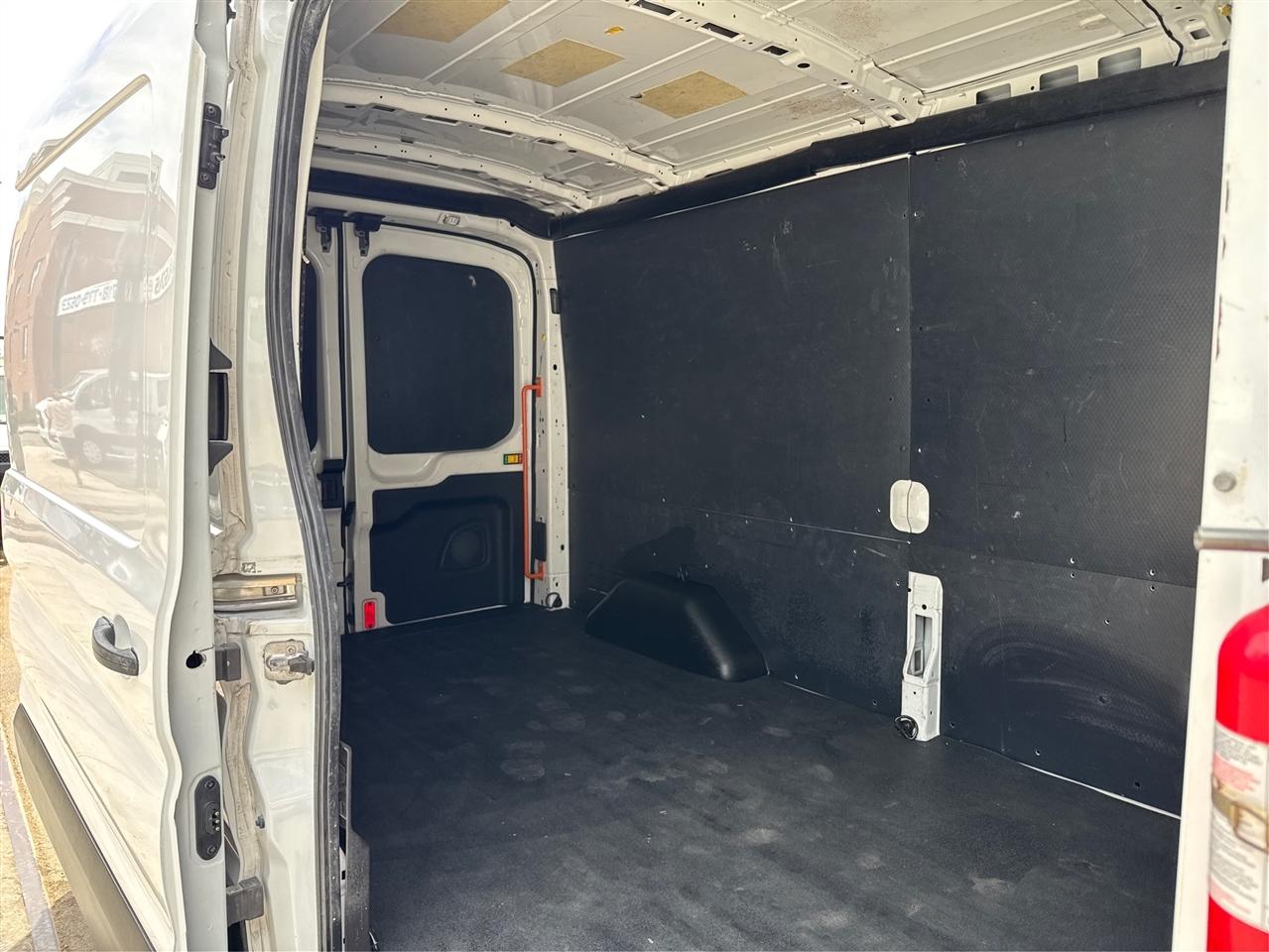 Ford Transit Van T-150 148" Med Rf 8600 GVWR Sliding RH Dr 2019