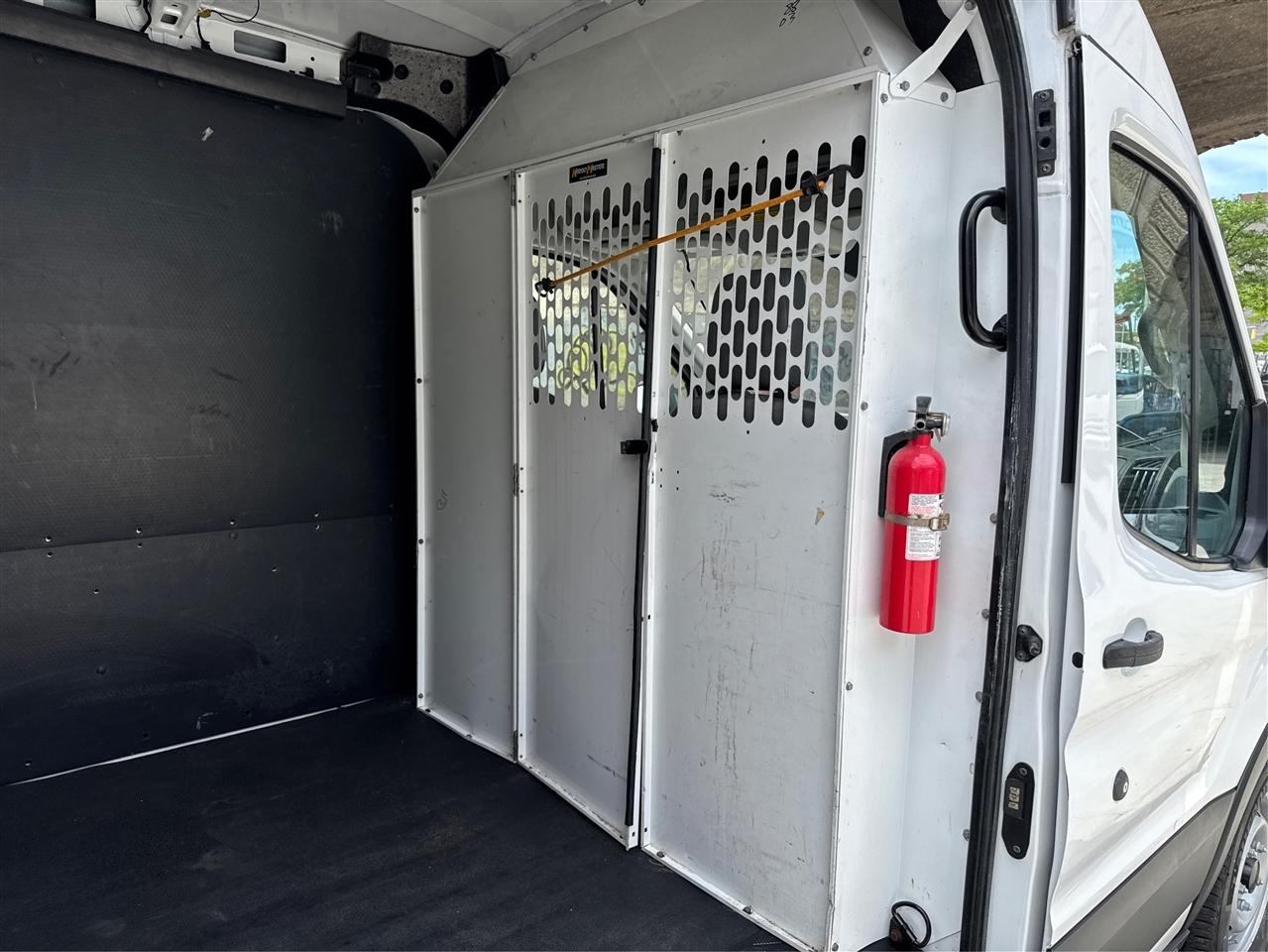 Ford Transit Van T-150 148" Med Rf 8600 GVWR Sliding RH Dr 2019
