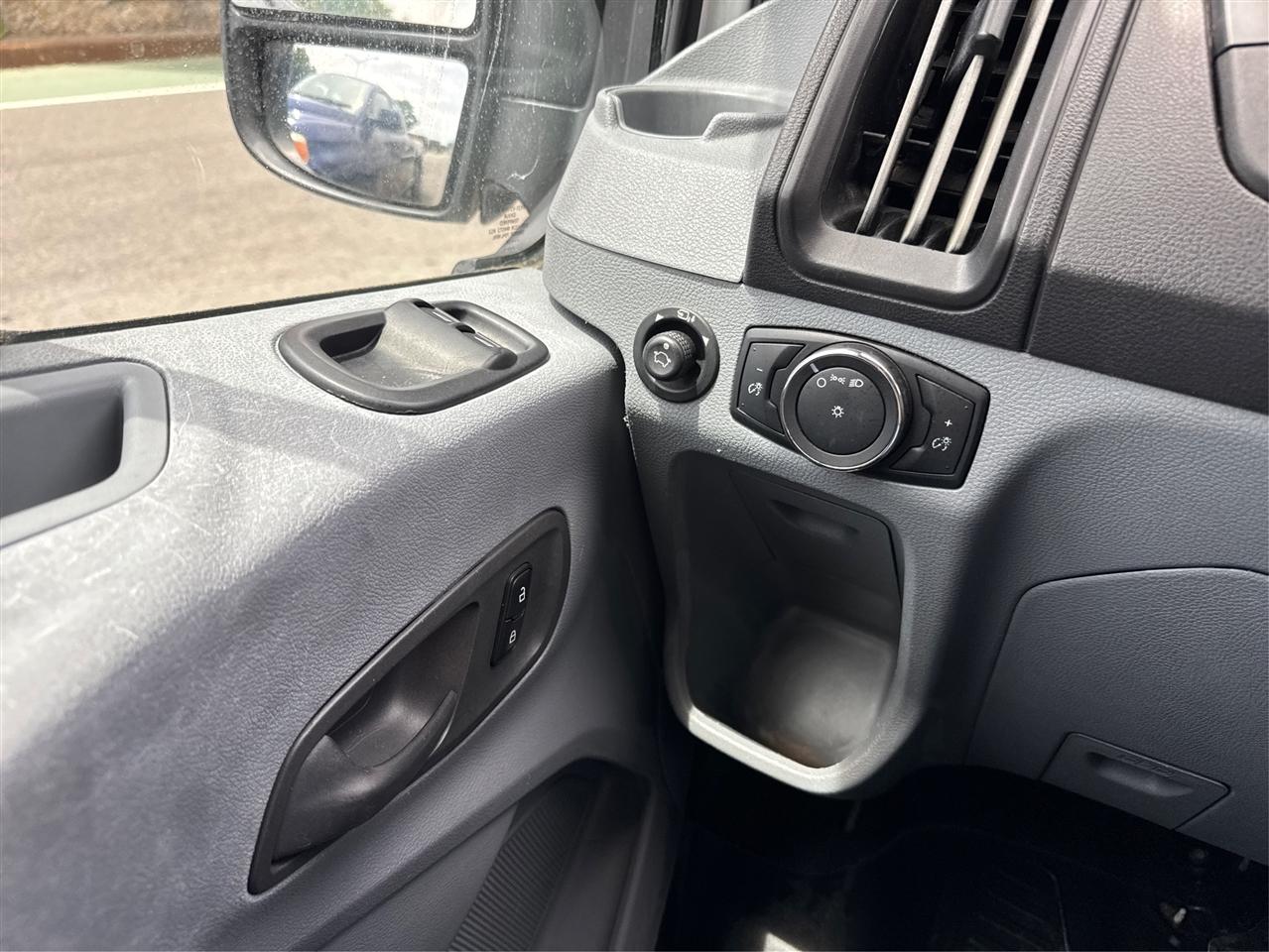 Ford Transit Van T-150 148" Med Rf 8600 GVWR Sliding RH Dr 2019