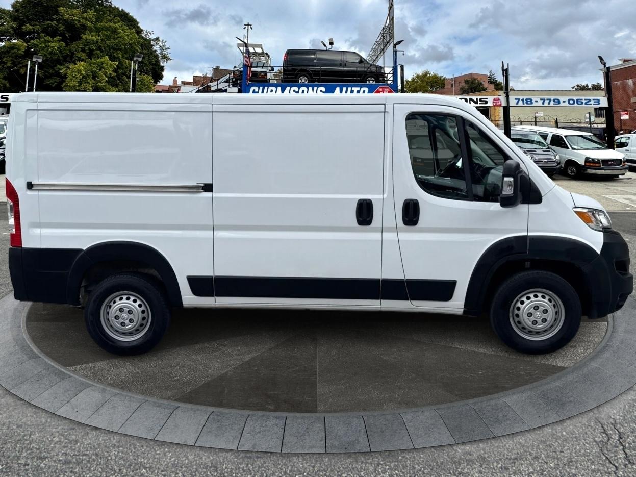 RAM ProMaster Cargo Van Tradesman 2500 Low Roof 136" WB w/Pass Seat 2025