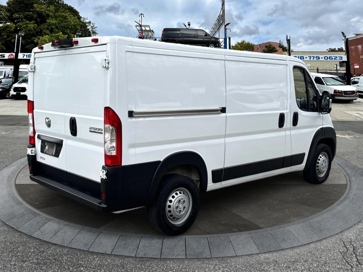 RAM ProMaster Cargo Van Tradesman 2500 Low Roof 136" WB w/Pass Seat 2025