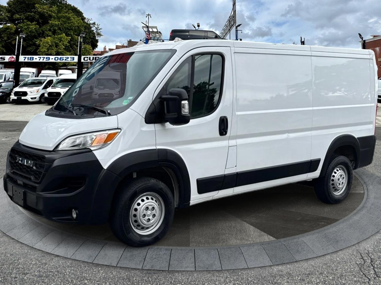 RAM ProMaster Cargo Van Tradesman 2500 Low Roof 136" WB w/Pass Seat 2025