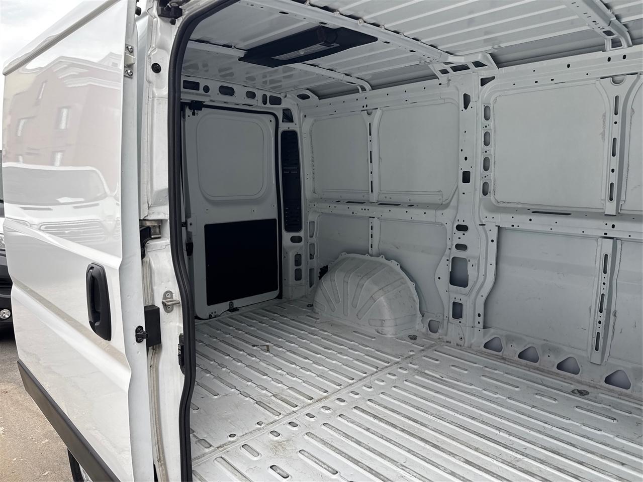 RAM ProMaster Cargo Van Tradesman 2500 Low Roof 136" WB w/Pass Seat 2025