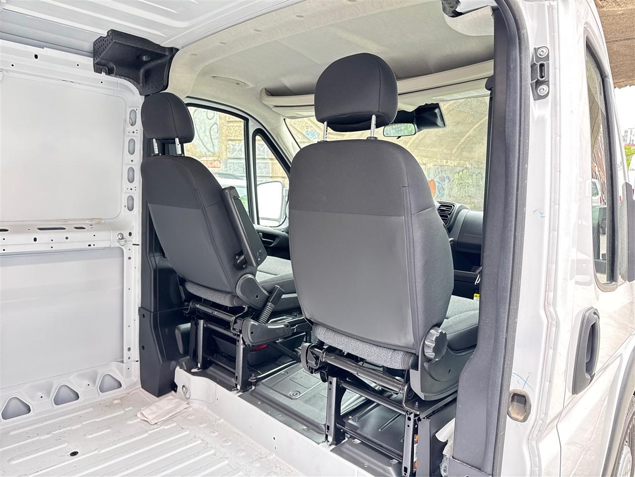 RAM ProMaster Cargo Van 1500 Low Roof 118" WB 2023