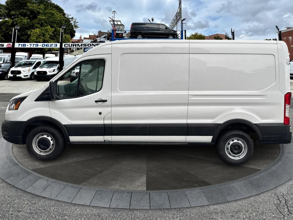 Ford Transit Cargo Van T-250 148" Med Rf 9070 GVWR RWD 2025