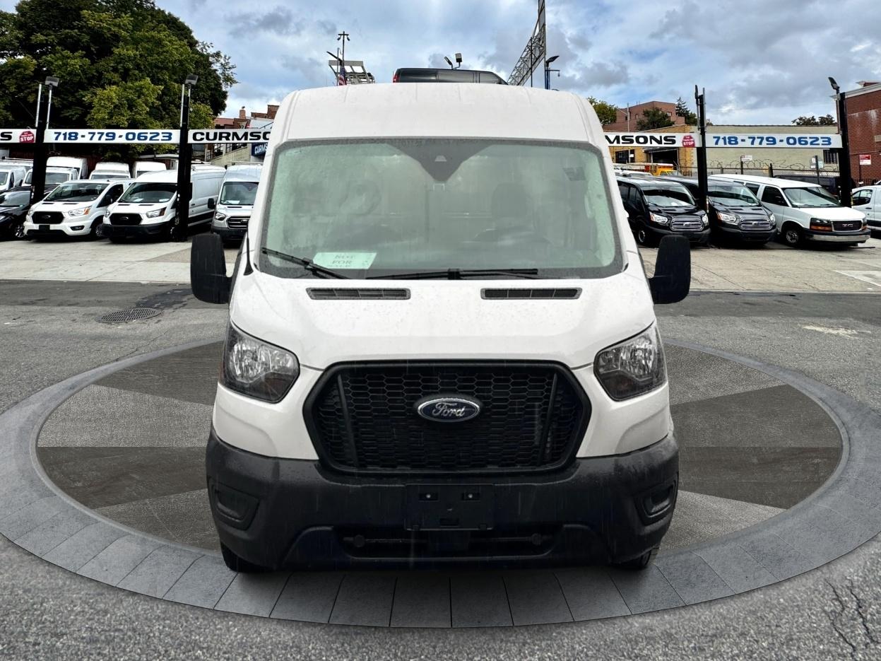 Ford Transit Cargo Van T-250 148" Med Rf 9070 GVWR RWD 2025