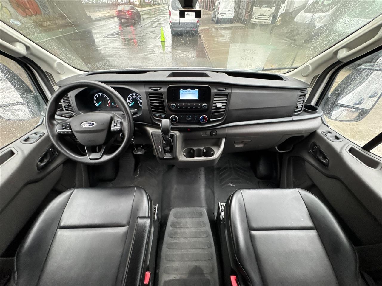 Ford Transit Cargo Van T-250 148" Med Rf 9070 GVWR RWD 2025