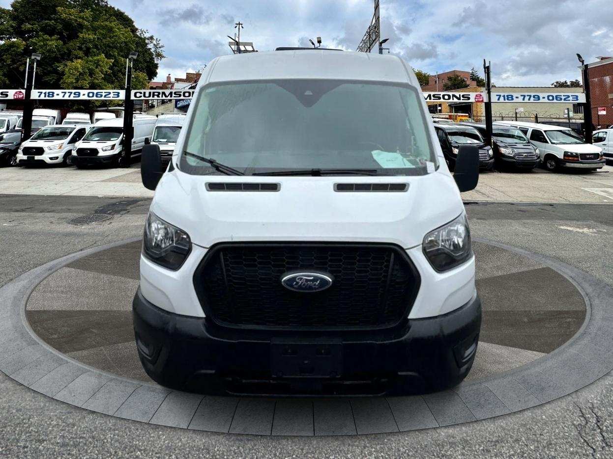 Ford Transit Cargo Van T-250 130" Med Rf 9070 GVWR RWD 2023