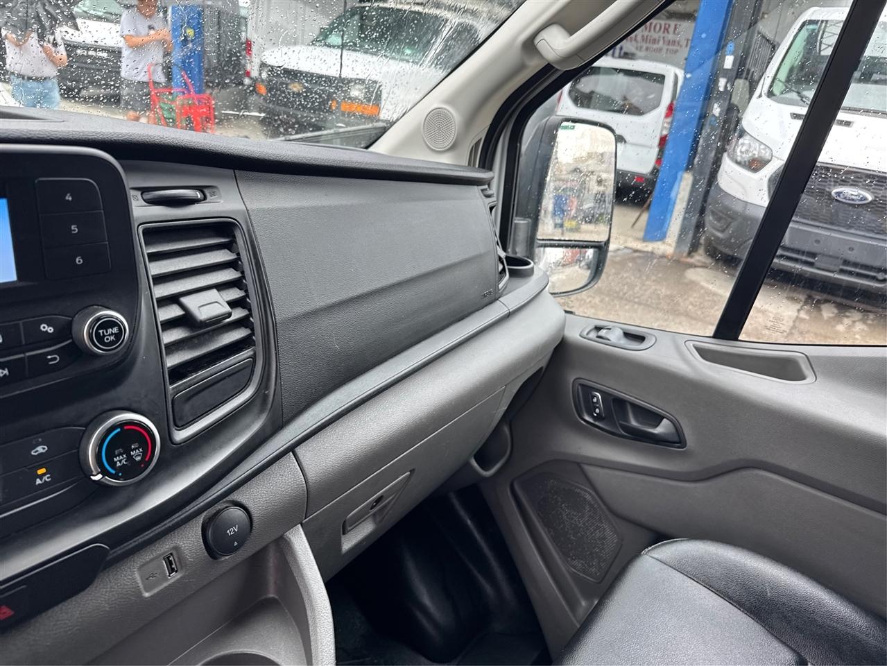 Ford Transit Cargo Van T-250 130" Med Rf 9070 GVWR RWD 2023