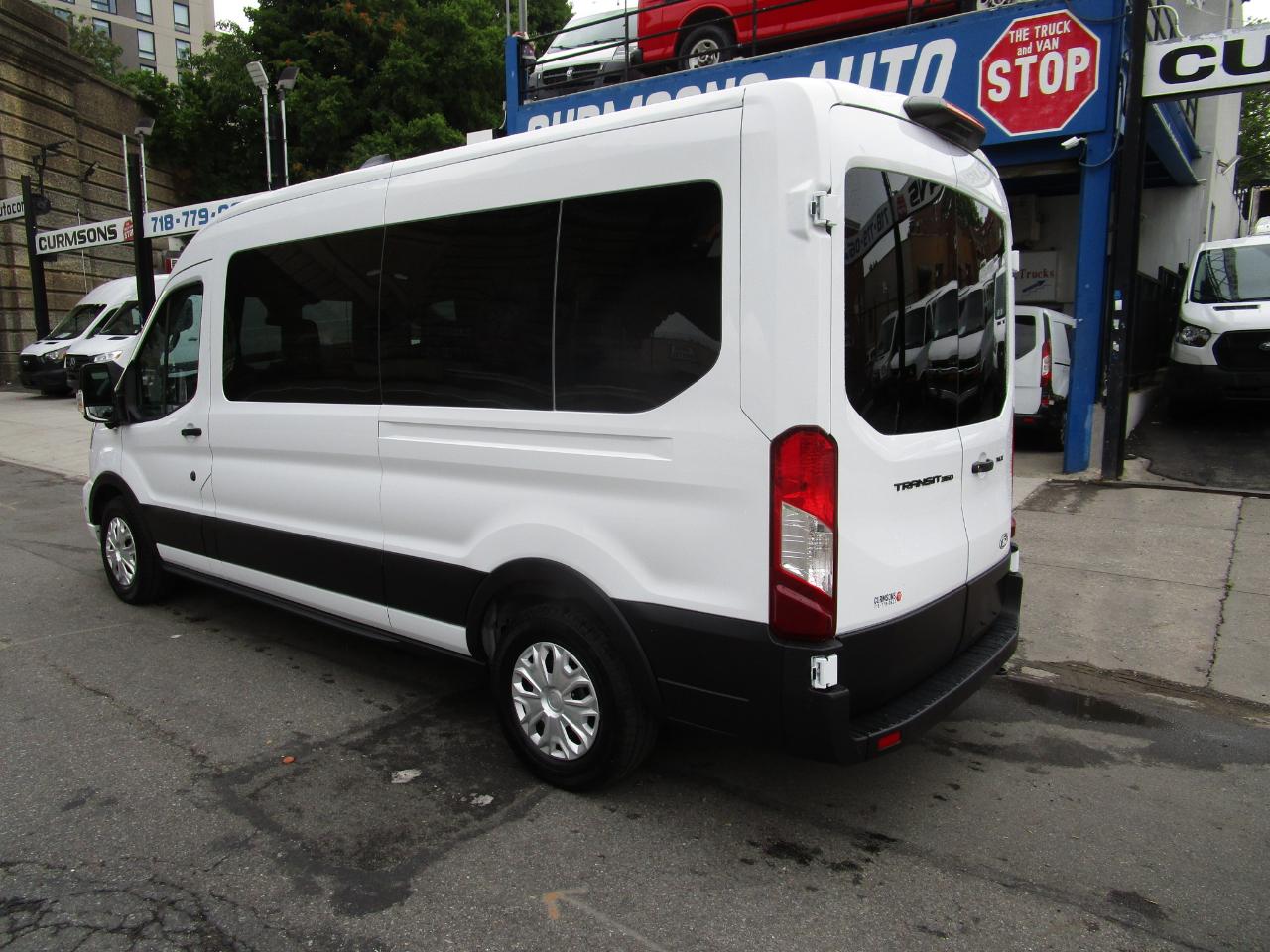 Ford Transit Passenger Wagon T-350 148" Med Roof XLT RWD 2026