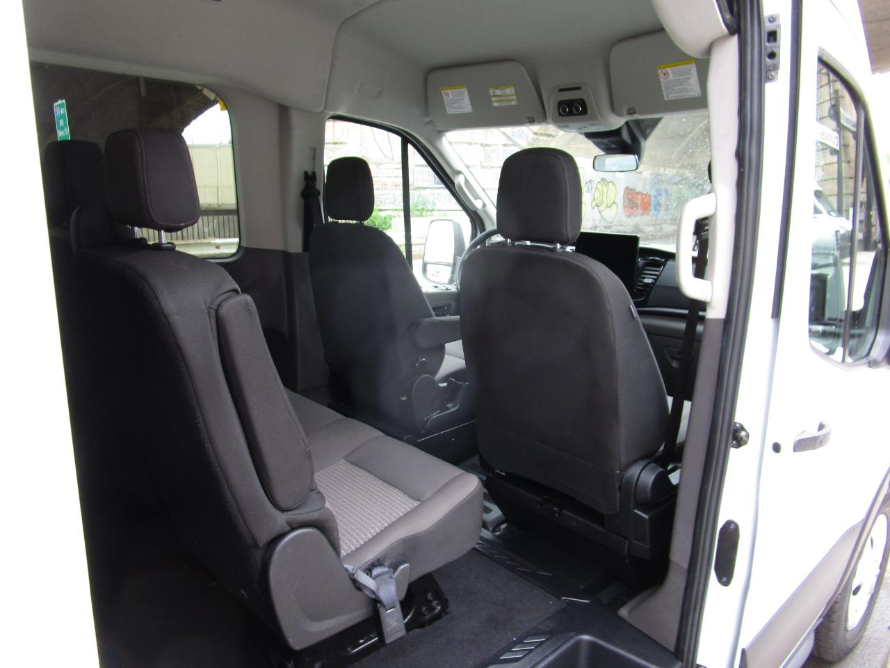 Ford Transit Passenger Wagon T-350 148" Med Roof XLT RWD 2026