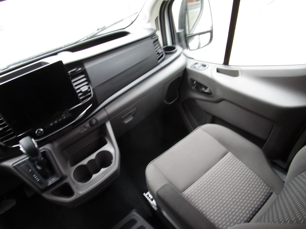 Ford Transit Passenger Wagon T-350 148" Med Roof XLT RWD 2026