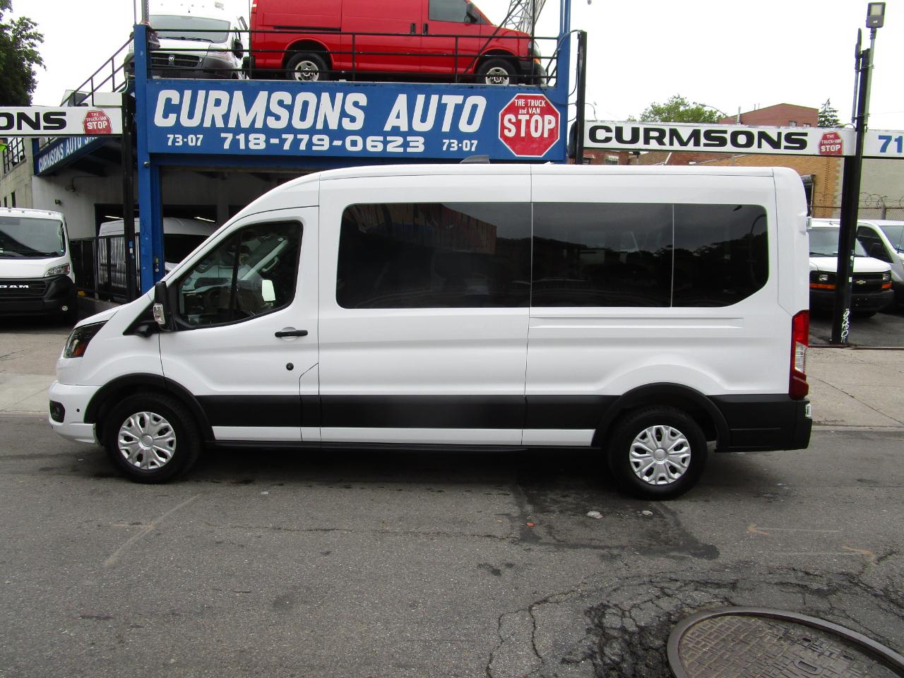 Ford Transit Passenger Wagon T-350 148" Med Roof XLT RWD 2026