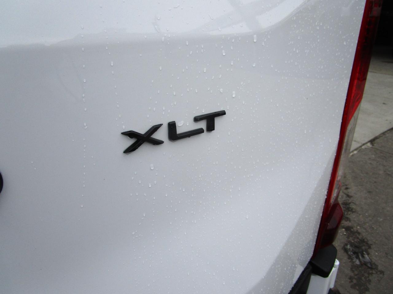 Ford Transit Passenger Wagon T-350 148" Med Roof XLT RWD 2026