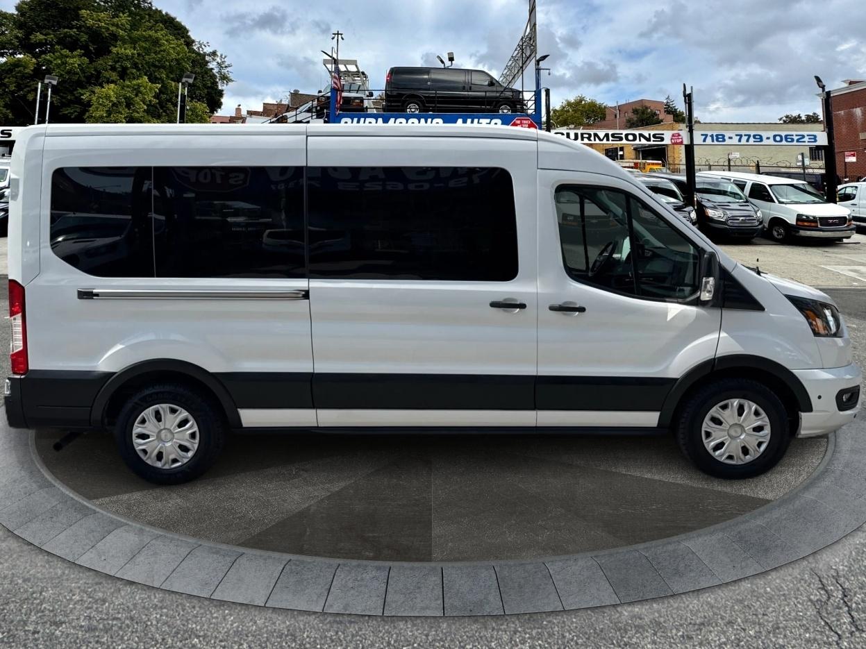 Ford Transit Passenger Wagon T-350 148" Med Roof XLT RWD 2025
