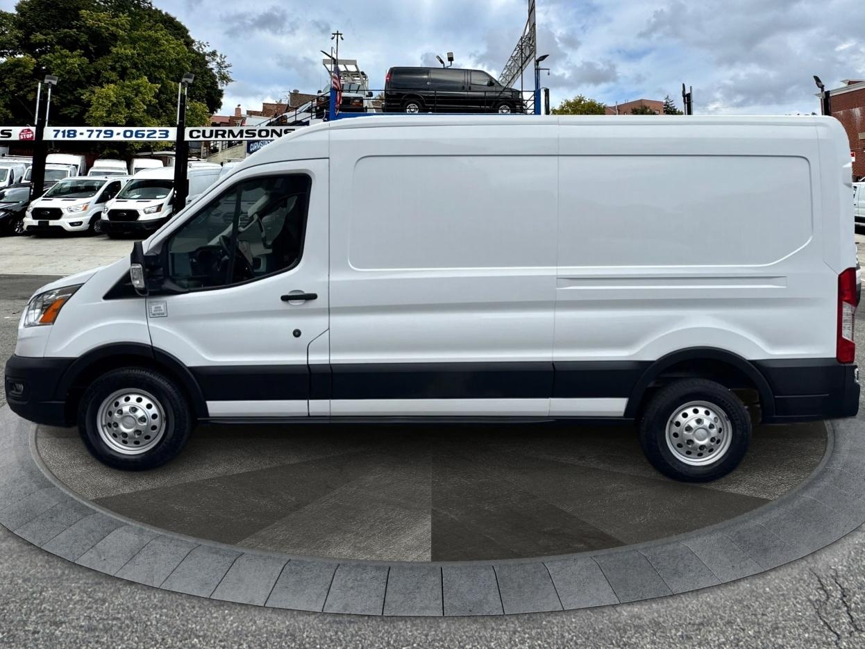 Ford Transit Cargo Van T-250 130" Med Rf 9070 GVWR RWD 2021