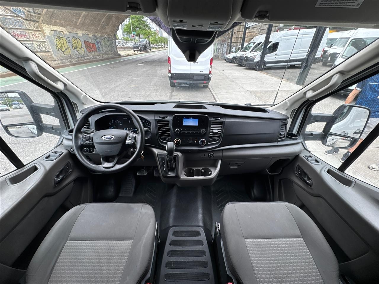 Ford Transit Cargo Van T-250 130" Med Rf 9070 GVWR RWD 2021