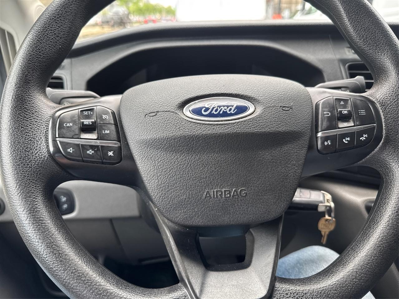 Ford Transit Cargo Van T-250 130" Med Rf 9070 GVWR RWD 2021