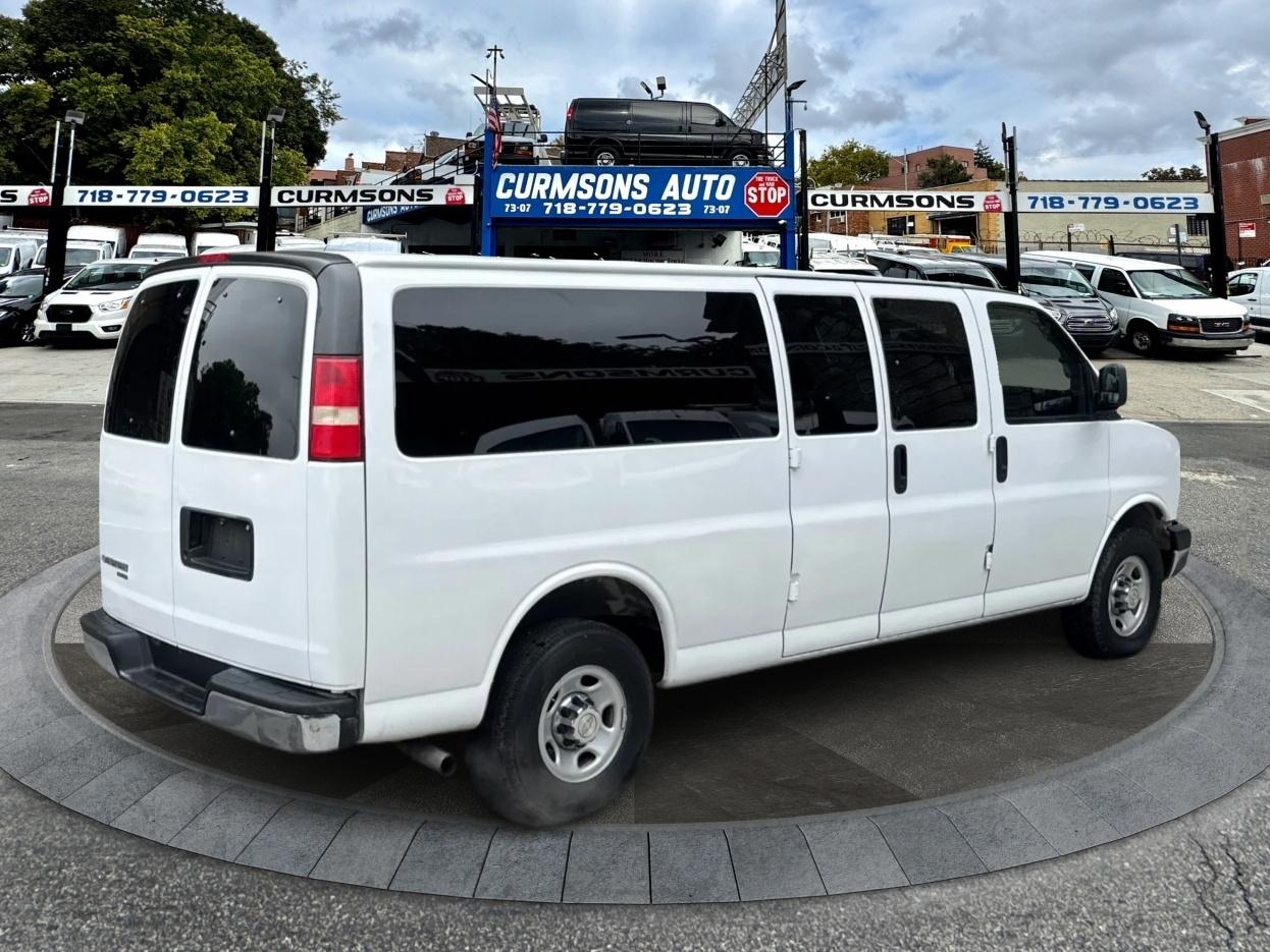 Chevrolet Express Passenger RWD 3500 155" 2008