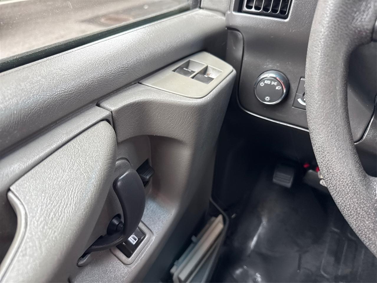 Chevrolet Express Passenger RWD 3500 155" 2008