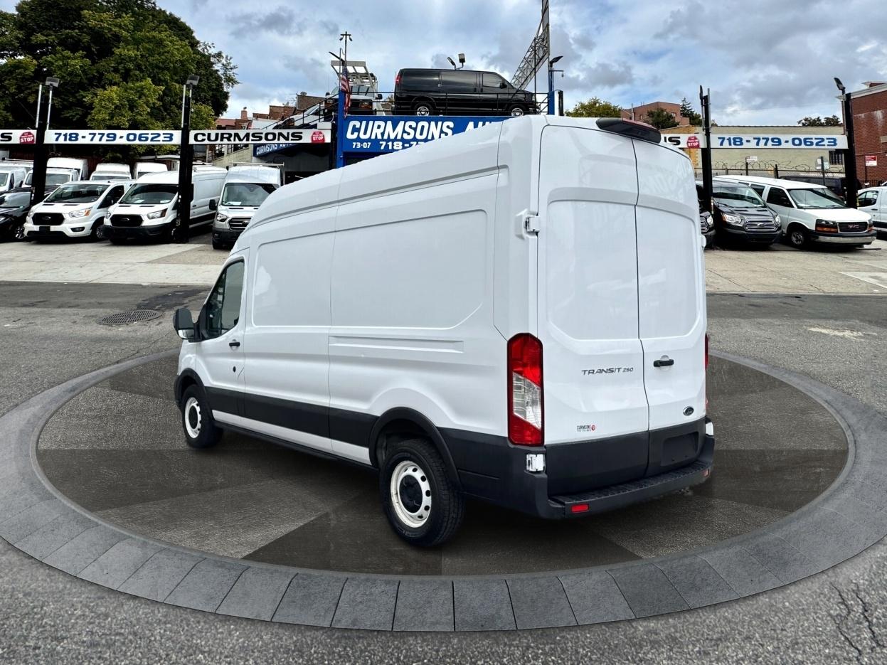 Ford Transit Cargo Van T-250 148" Hi Rf 9070 GVWR RWD 2021