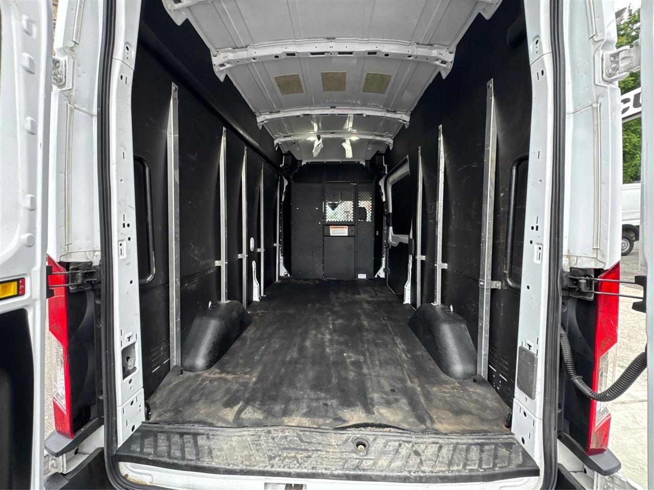 Ford Transit Cargo Van T-250 148" Hi Rf 9070 GVWR RWD 2021