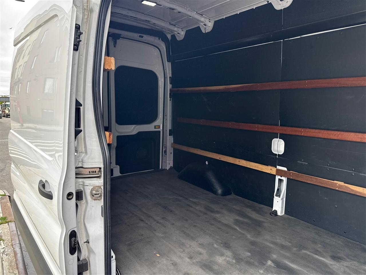 Ford Transit Cargo Van T-250 148" Hi Rf 9070 GVWR RWD 2022