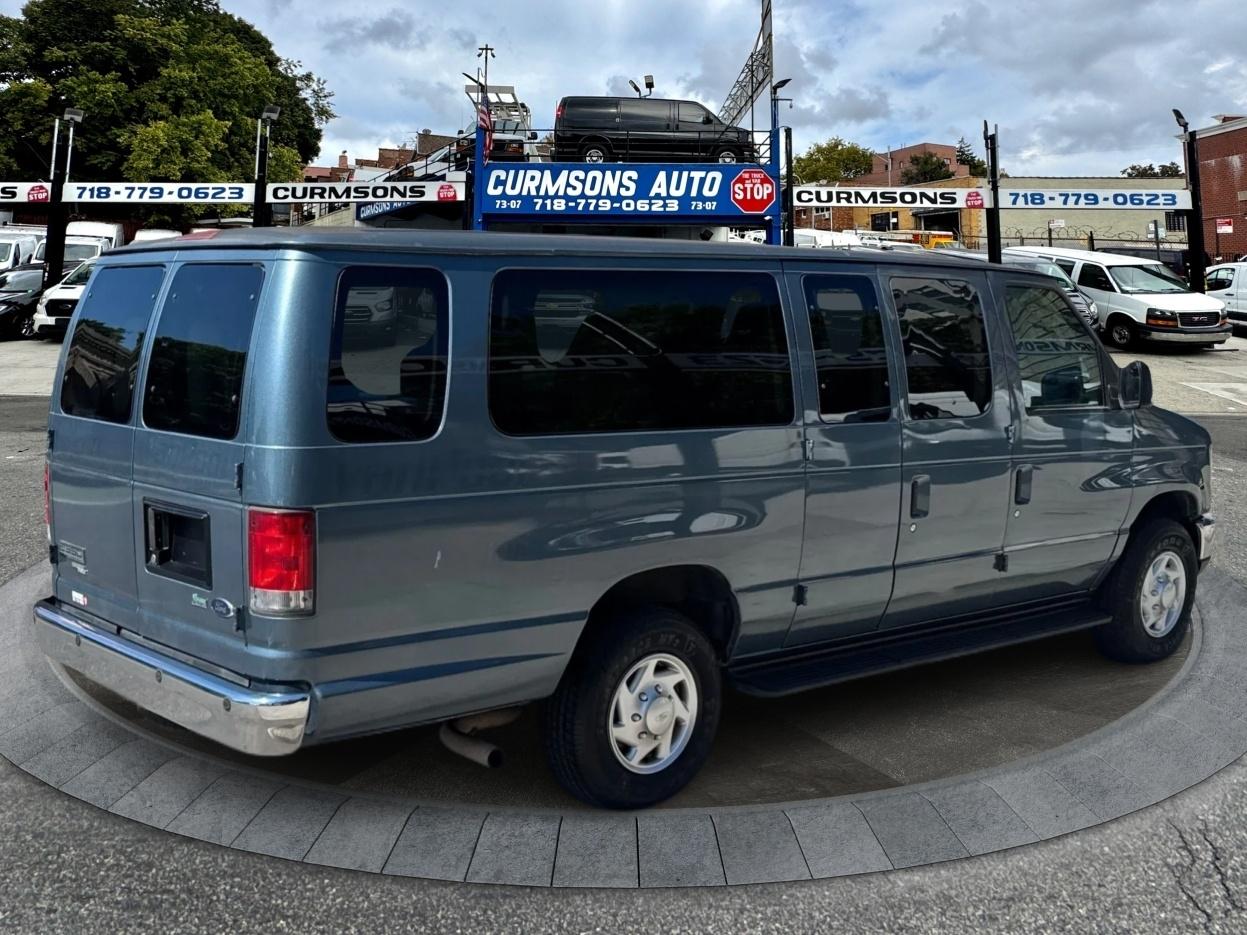 Ford Econoline Wagon E-350 Super Duty Ext XLT 2014
