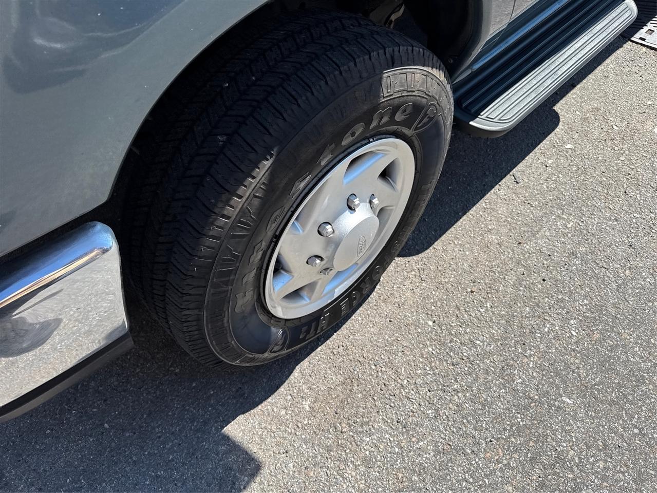Ford Econoline Wagon E-350 Super Duty Ext XLT 2014