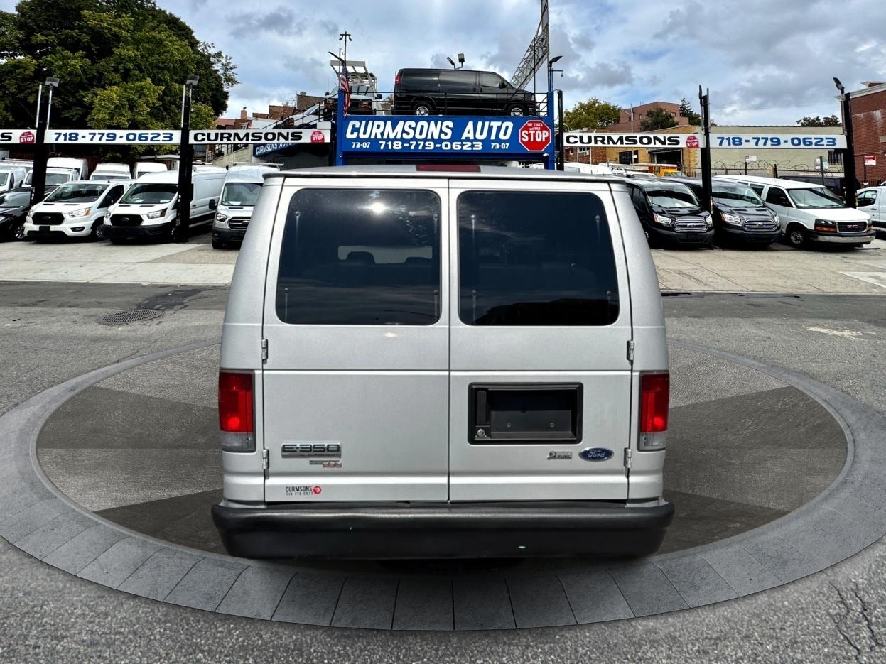 Ford Econoline Wagon E-350 Super Duty Ext XLT 2009