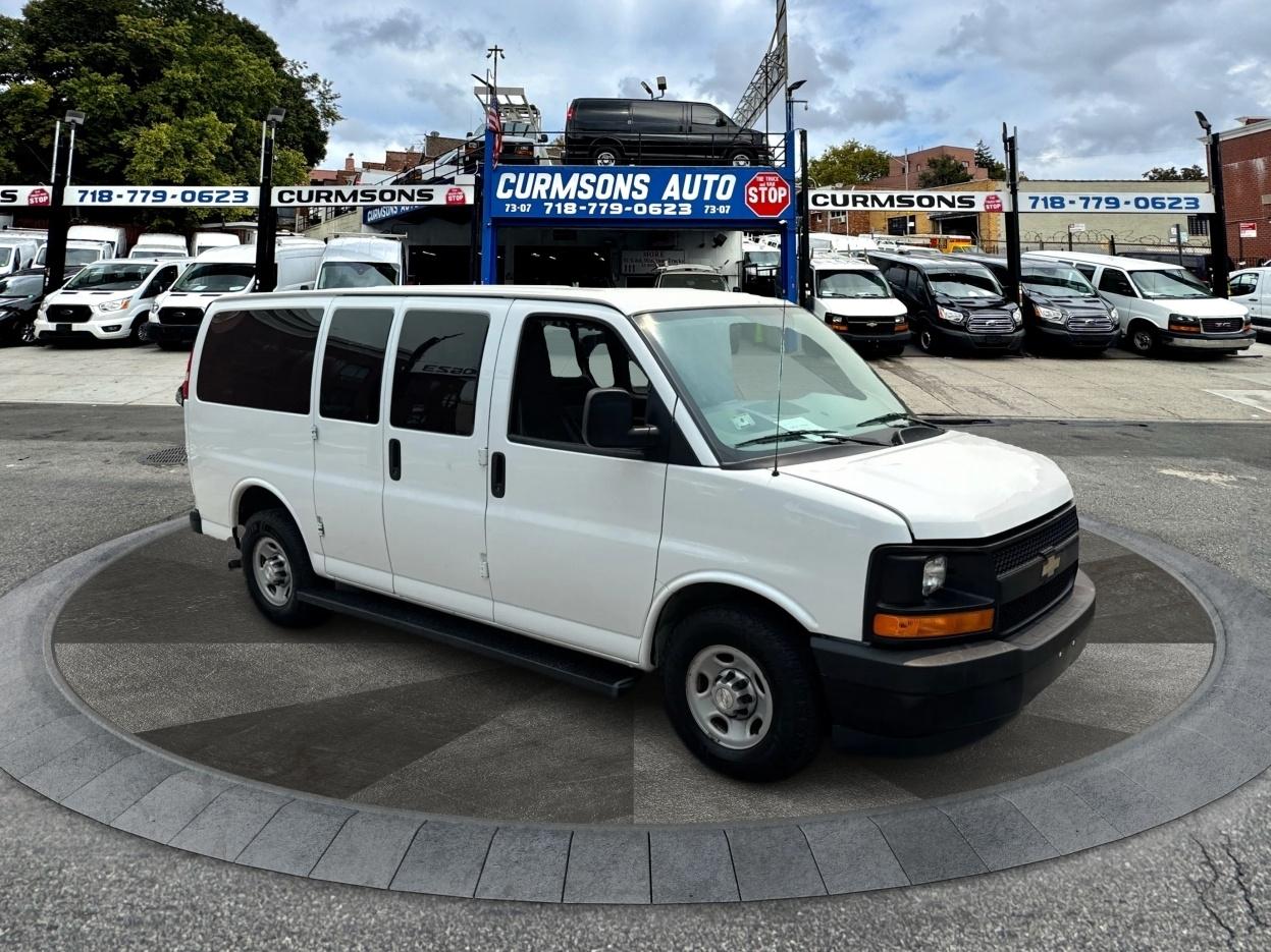 Chevrolet Express Passenger RWD 2500 135" LS 2017
