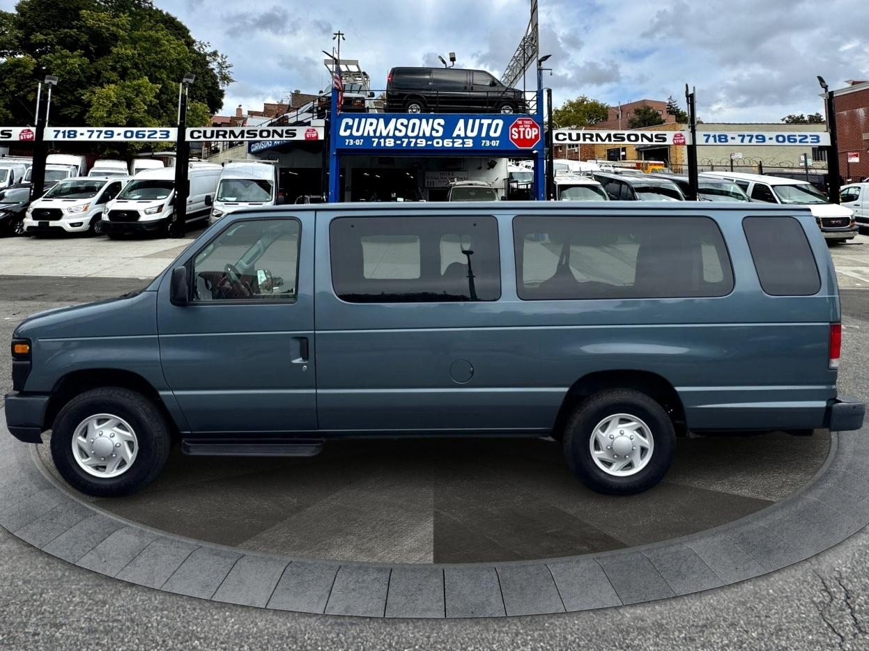 Ford Econoline Wagon E-350 Super Duty Ext XLT 2014