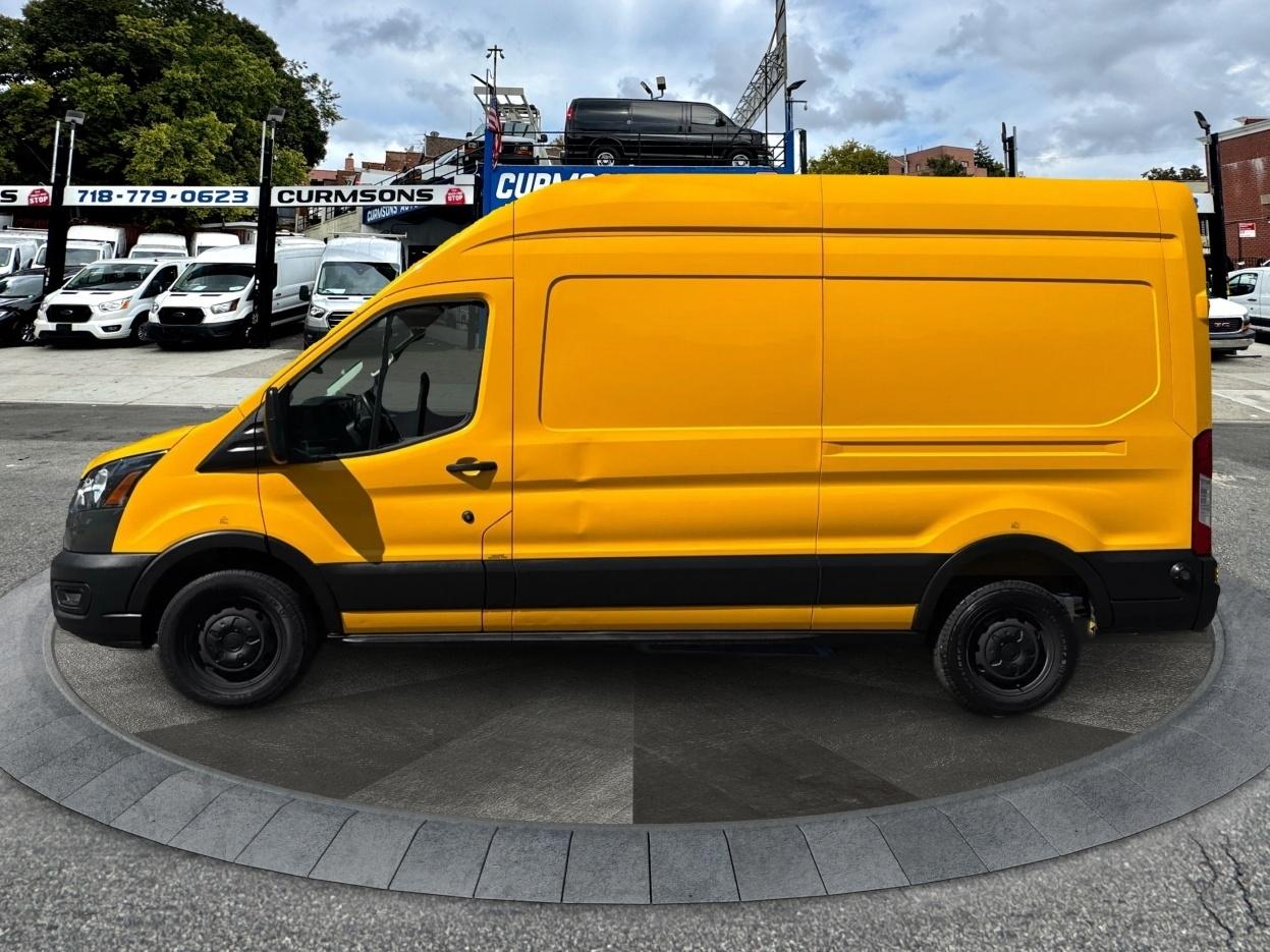 Ford Transit Cargo Van T-250 148" Hi Rf 9070 GVWR RWD 2023
