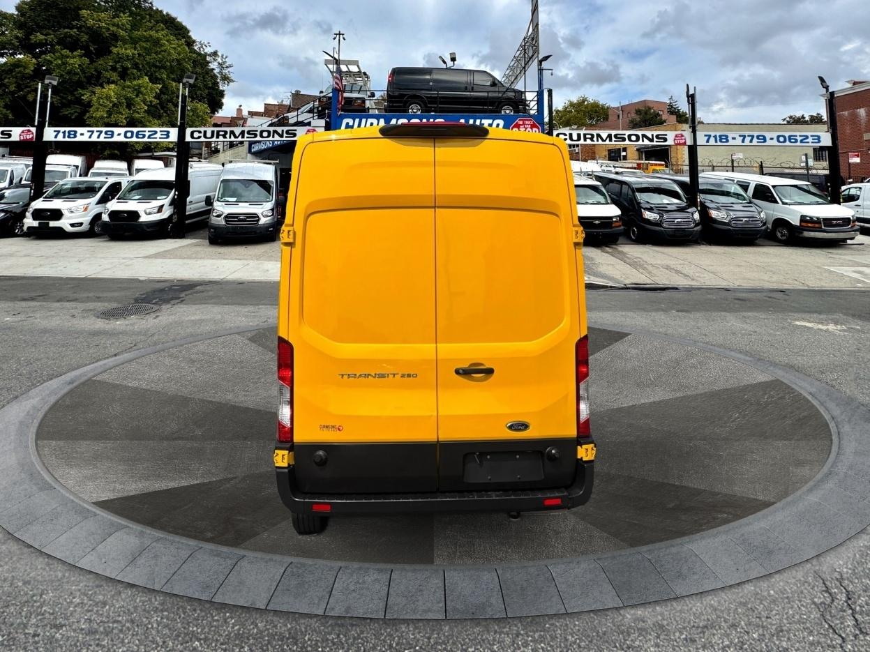 Ford Transit Cargo Van T-250 148" Hi Rf 9070 GVWR RWD 2023