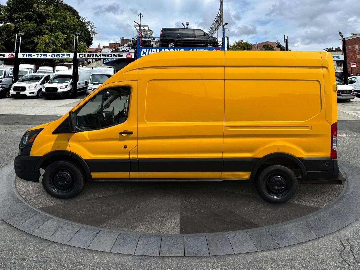 Ford Transit Cargo Van T-250 148" Hi Rf 9070 GVWR RWD 2023