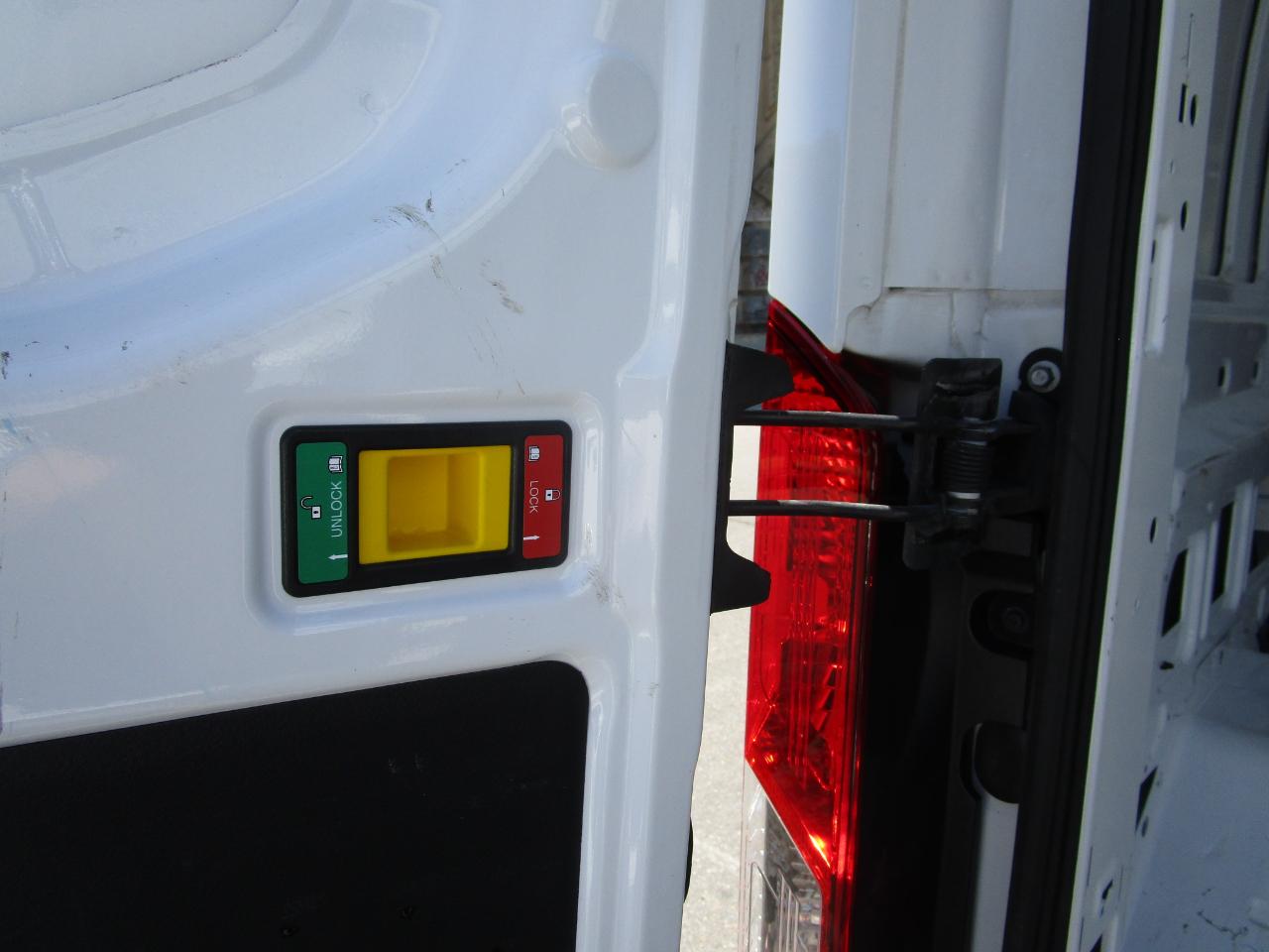 Ford Transit Cargo Van T-250 148" Hi Rf 9070 GVWR RWD 2025